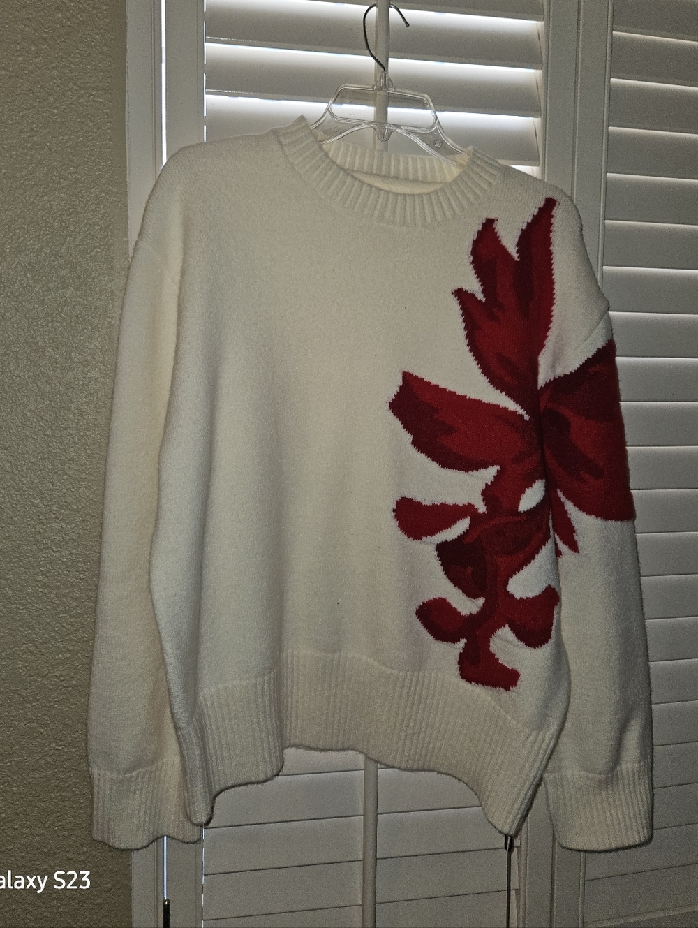 Commense Cream Crewneck Sweater with Red Leaf Accent